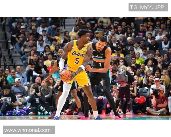 湖人对决马刺精彩直播回顾分析全场亮点与球员表现一览 湖人对决马刺精彩直播回顾分析全场亮点与球员表现一览