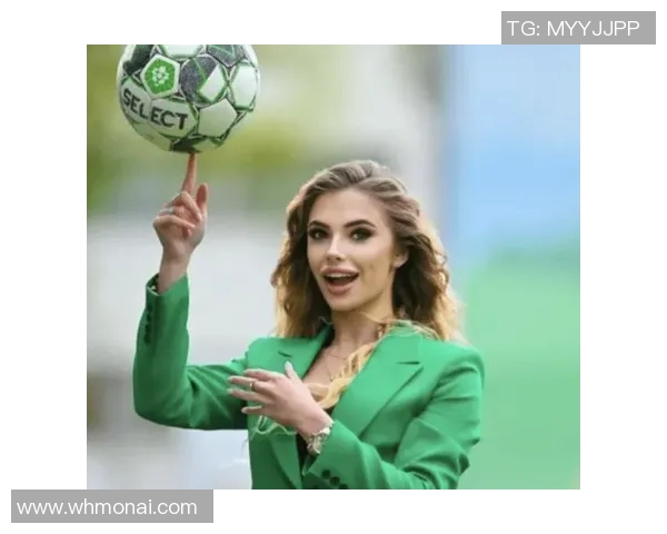 俄罗斯美女足球明星签名背后的故事与她们的足球梦想